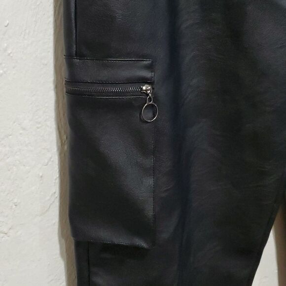 Kancan High Rise Faux Leather Cargo Joggers Size 30 - Picture 9 of 15